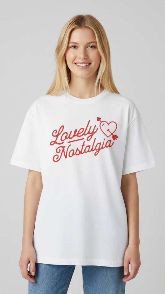 Unisex Oversize Bisiklet Yaka Tişört – ‘Lovely Nostalgia’ Tasarım