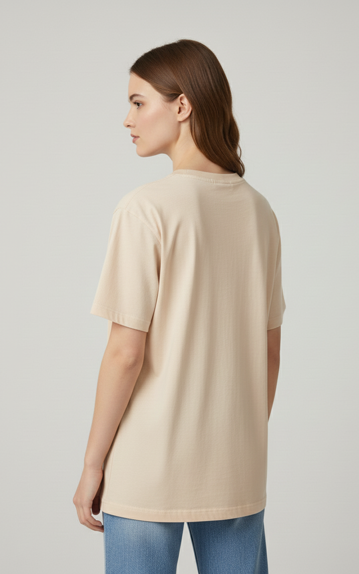 Unisex Oversize Bisiklet Yaka Tişört - ‘Eternally Devoted’ Tasarım