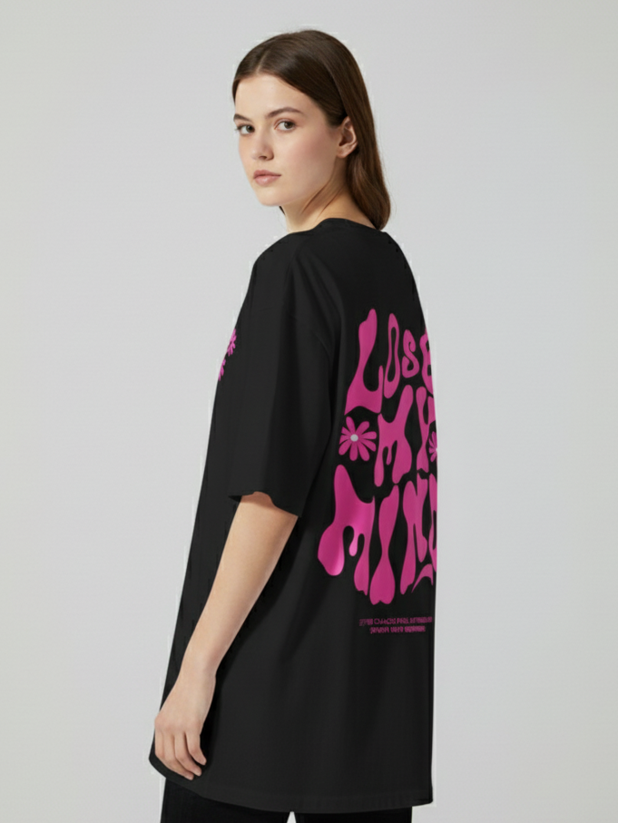 Unisex Oversize Bisiklet Yaka Tişört – ‘Lose My Mind’ Tasarım